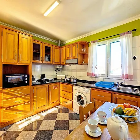 Domus Dino Apartment *